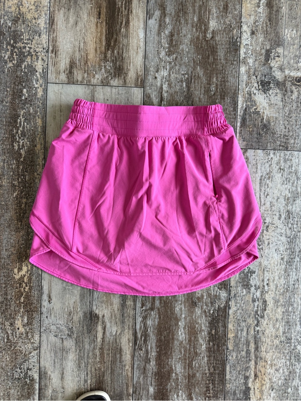Lululemon Hotty Hot High-Rise Skirt vibrant Sonic Pink color - 6 - Picture 2 of 5